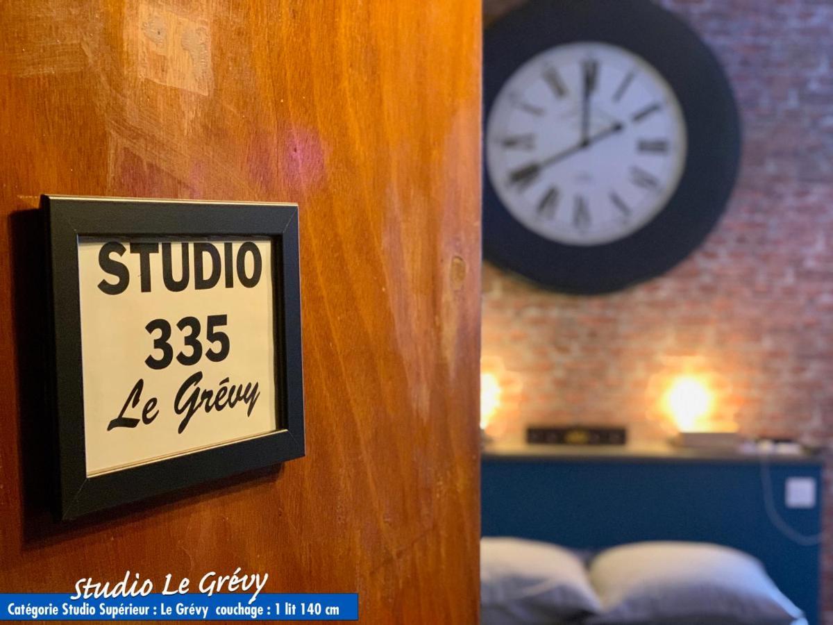Nos Studios Au Centre Ville A Dole Kültér fotó