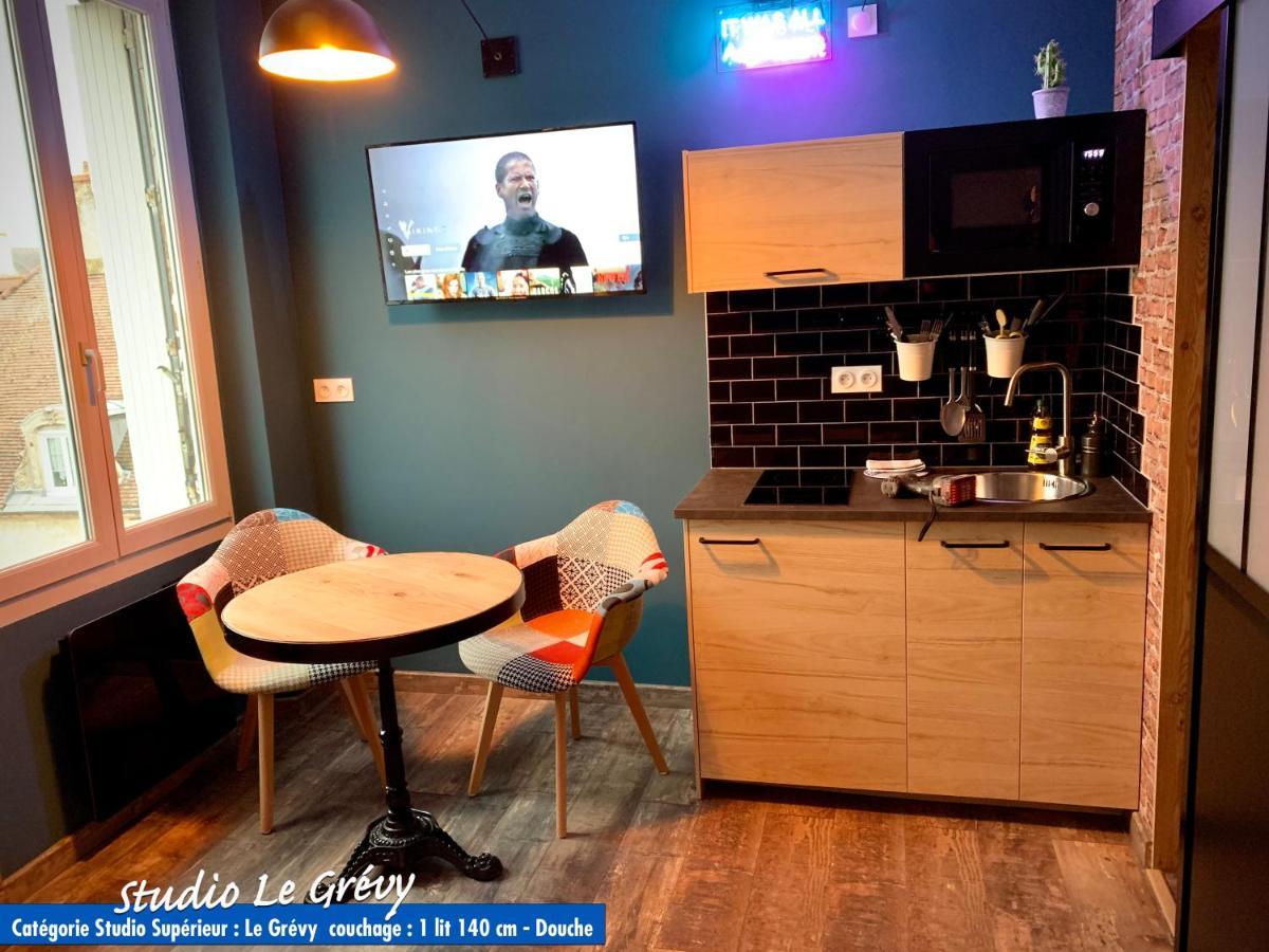 Nos Studios Au Centre Ville A Dole Kültér fotó