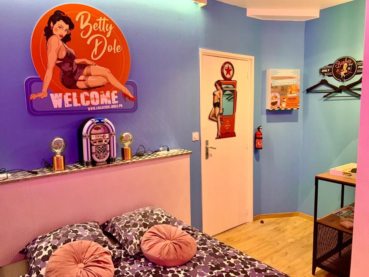 Nos Studios Au Centre Ville A Dole Kültér fotó
